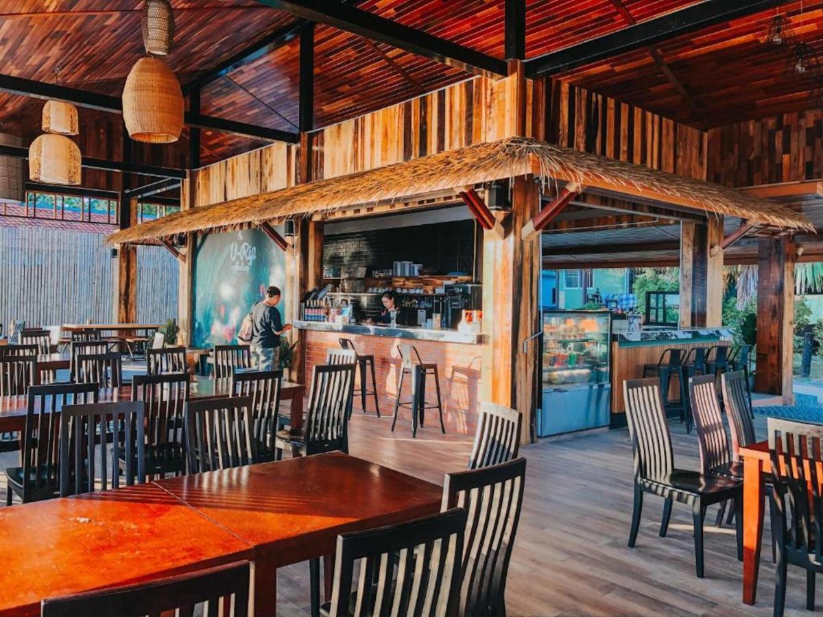 Phi Phi Andaman Beach Resort Экстерьер фото